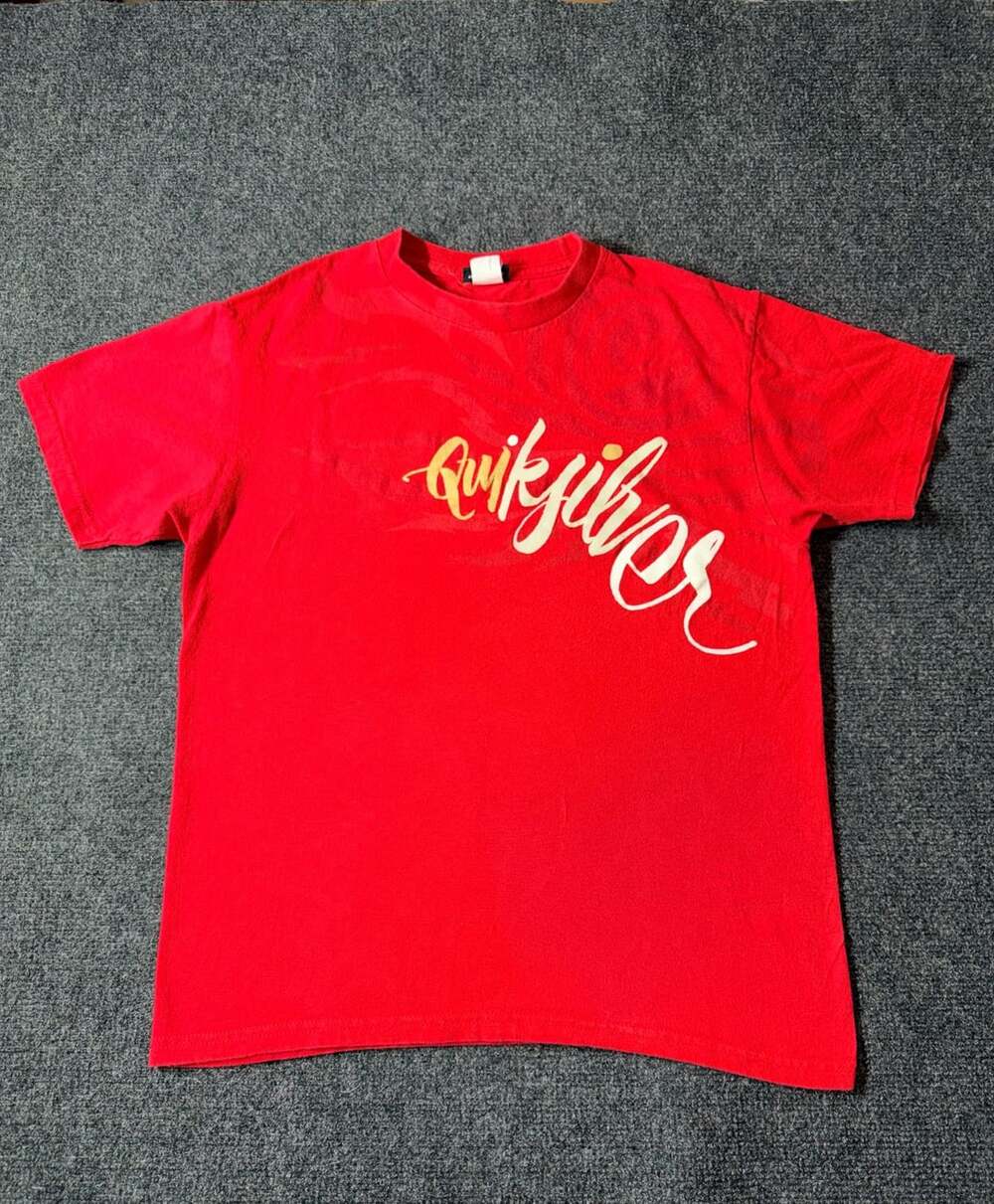 Quiksilver T-Shirt Small Red Vintage Surf Logo